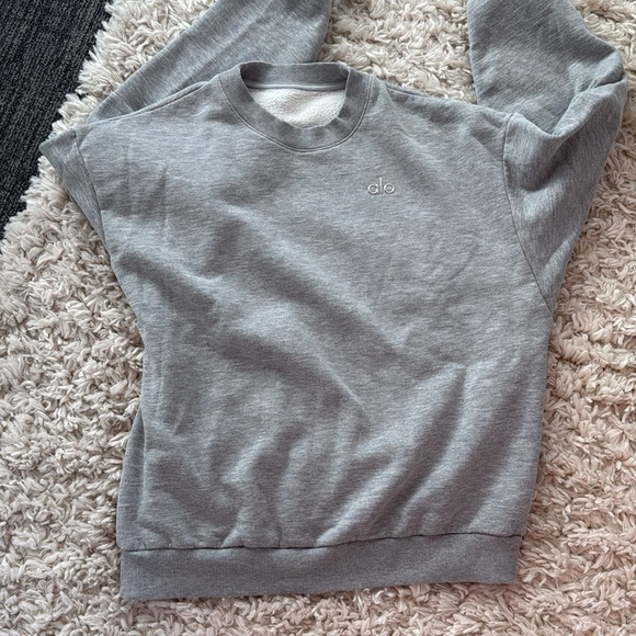 ALO Yoga Gray Crew Neck Sweater - Picture 4 of 4